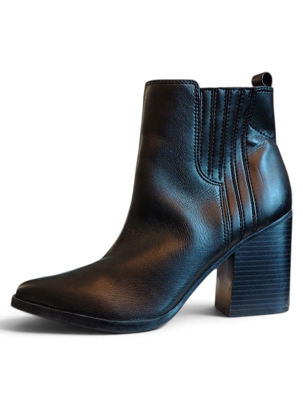 Indigo Rd. Women's Pointed Snip Toe Leather Pull On Block Heel Boots Size 7.5
